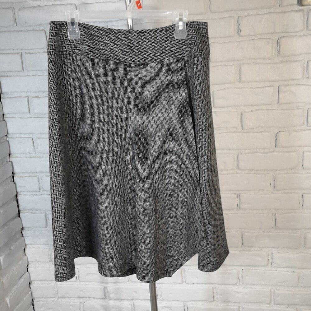 Cleo Petites Ladies Size 12 Black & Grey Herringbone Made in Canada A-line Skirt
